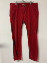 Load image into Gallery viewer, CAbi (8) red corduroy pant
