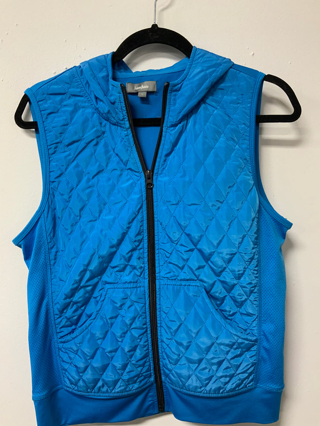 Neiman Marcus (S) blue quilt vest