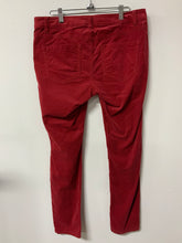 Load image into Gallery viewer, CAbi (8) red corduroy pant
