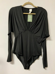 H&M’s (L) black bodysuit NWT