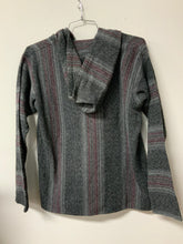 Load image into Gallery viewer, Senor Lopez (L) grey &amp; pink poncho NWT

