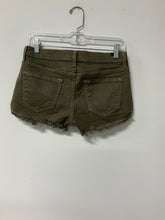 Load image into Gallery viewer, Kancan (26) olive fray shorts
