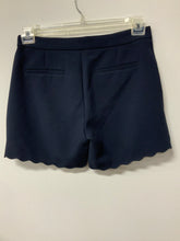 Load image into Gallery viewer, Banana Republic (2) navy scallop shorts NWT
