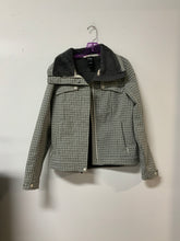 Load image into Gallery viewer, North Face (M) grey plaid coat
