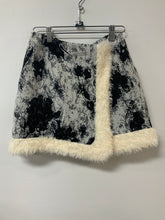 Load image into Gallery viewer, Cider (S) black skirt
