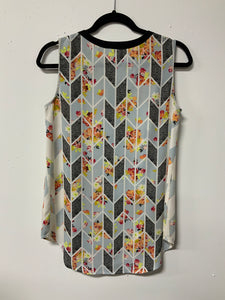 Cabi (XS) wh blk trim flwr tank