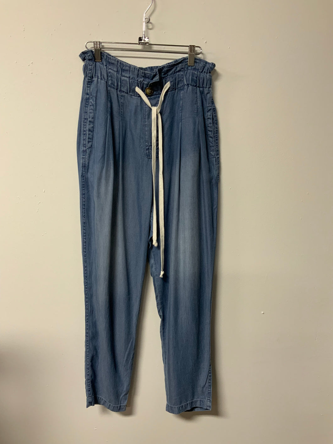 Zenana (M) chambray elastic pant NWT