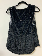 Load image into Gallery viewer, Buckle (L) black sequin fur vest
