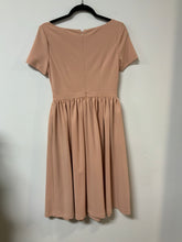 Load image into Gallery viewer, Gal Meets (2) blush flare dress
