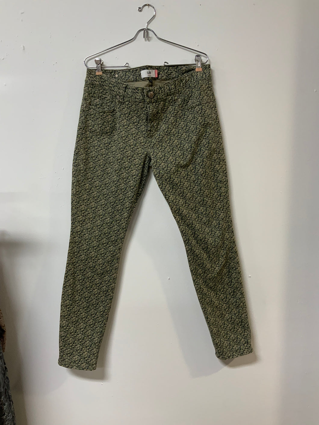 Cabi (10) green tan pant