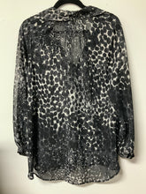 Load image into Gallery viewer, CAbi (S) black &amp; white spot sheer long sleeve
