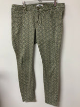Load image into Gallery viewer, CAbi (10) green &amp; blue flecks pants
