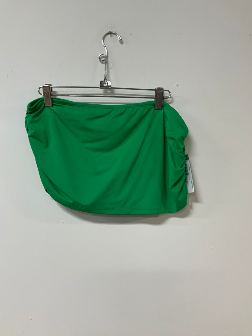 JCP (L) green swim bottom NWT