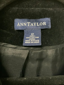 Ann Taylor (12) black velvet blazer