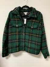 Load image into Gallery viewer, Christopher &amp; Banks (M) green plaid snap jacket
