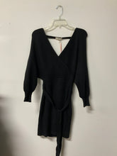 Load image into Gallery viewer, Enro (M) Swtr Dress NWT
