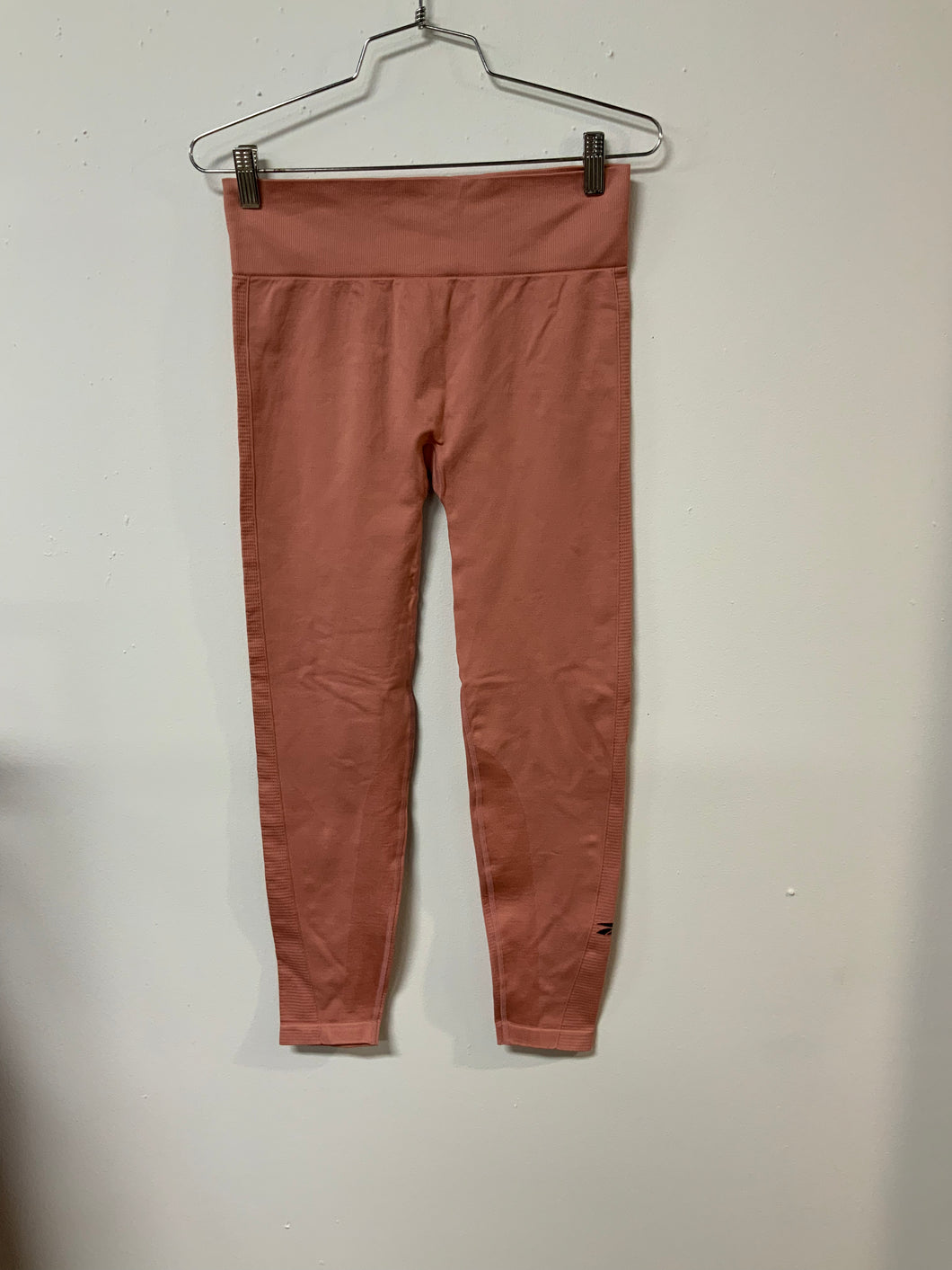 New Balance (M) pink pant
