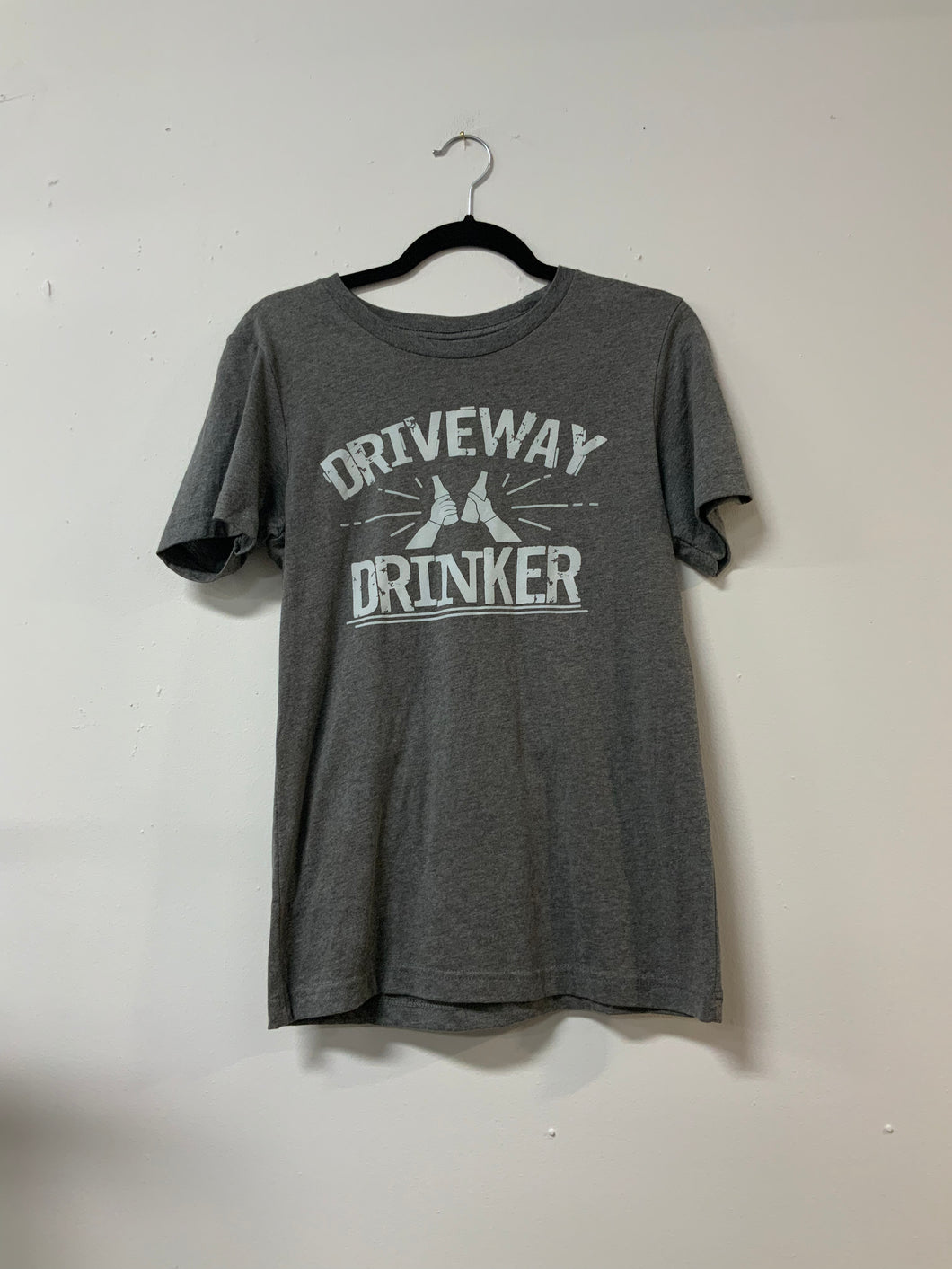 Canvas (S) Driveway Drinker Tee NWT