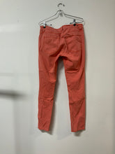 Load image into Gallery viewer, Cabi (8) coral pants
