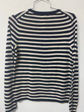 Load image into Gallery viewer, GAP (S) navy cream button cardigan
