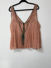 Load image into Gallery viewer, Gimmicks (L) peach tank top
