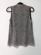 Load image into Gallery viewer, Banana republic top black taupe, size 4
